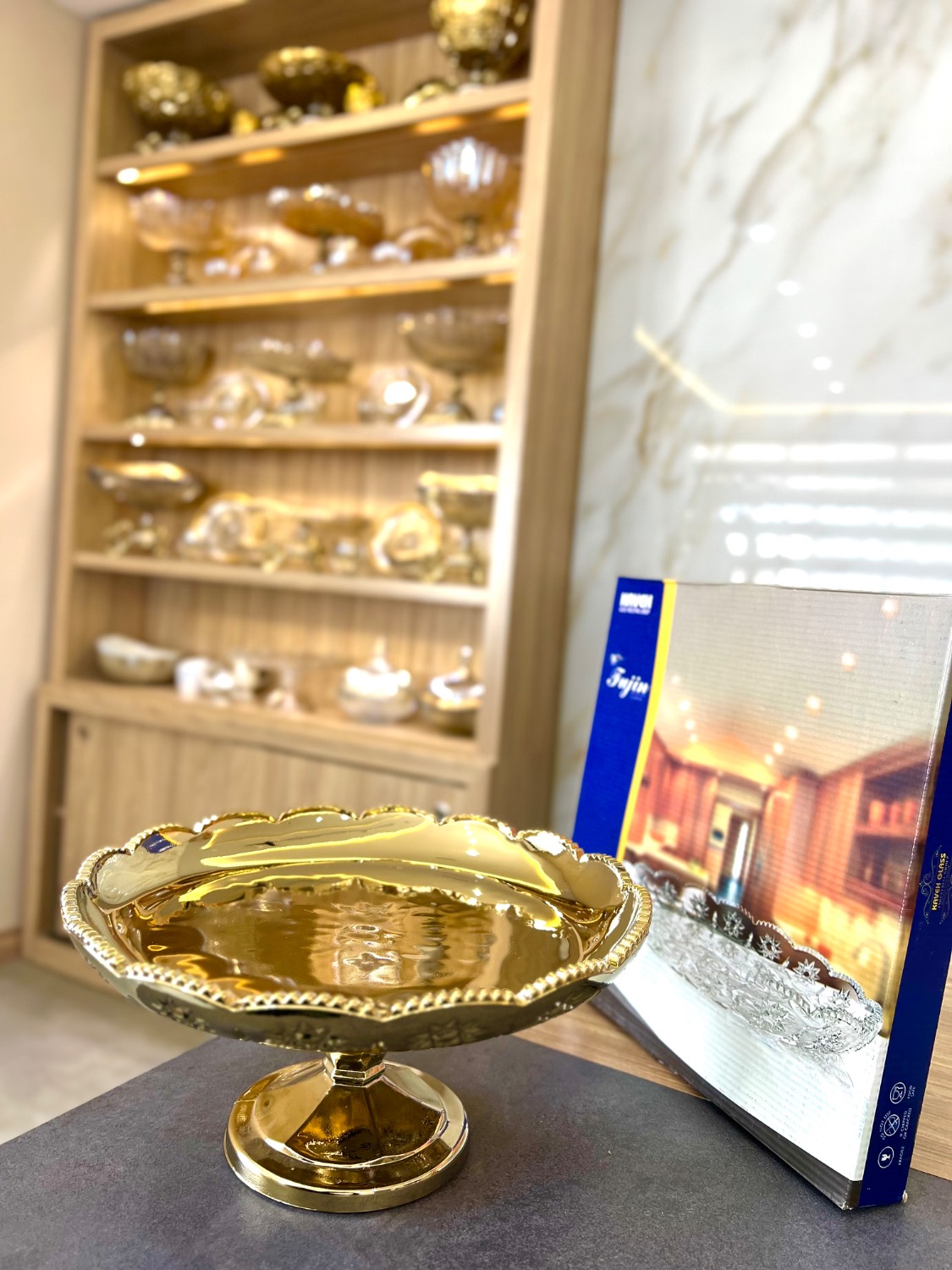 شیرینی  خوری  پایه  دار  مدل  فوجین